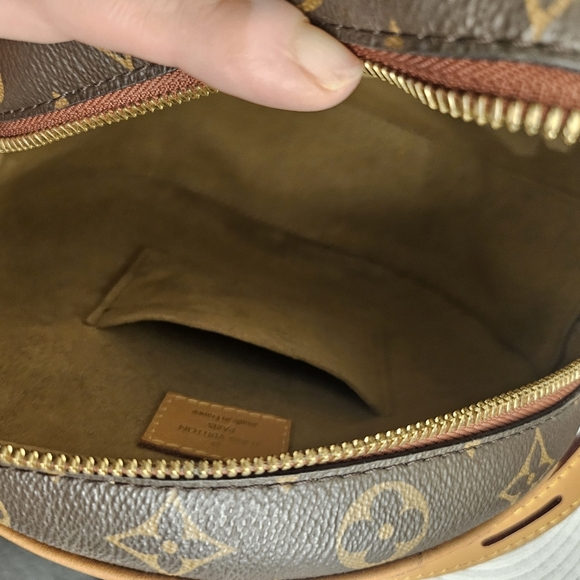 Louis Vuitton Boite Chapeau MM Crossbody Bag - Picture 13 of 14